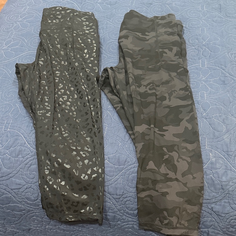 Amazon Black and Gray cropped Leggings Set